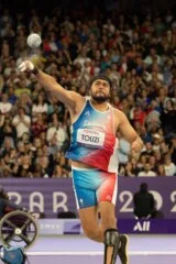 Badr Touzi, lancer de poids F63, aux Jeux Paralympiques de Paris 2024