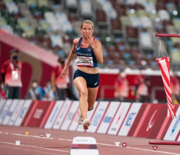 Manon Genest lors du saut en longueur des Jeux Paralympiques de Tokyo