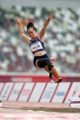 Typhaine Solde lors de la finale du saut en longueur T64 aux Jeux Paralympiques de Tokyo 2020