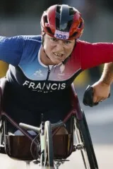 Mona Francis, para triathlon, aux Jeux Paralympiques de Paris 2024