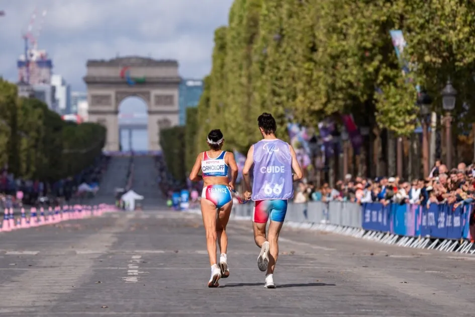 Rosario Gangloff Murcia et Mathieu Leroux, marathon T12, aux Jeux Paralympiques de Paris 2024